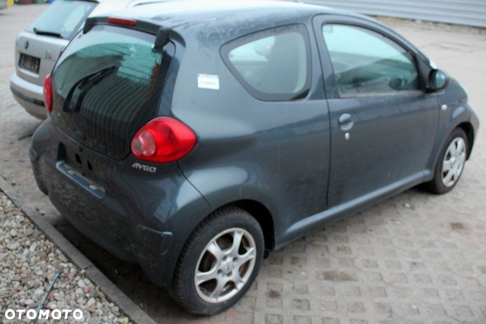 Toyota Aygo 2007 1.0VVTI 1KR-FE HB3D (MASKA, ZDERZAK, LAMPA, BŁOTNIK, DRZWI, SZYBA, FOTEL) - 5