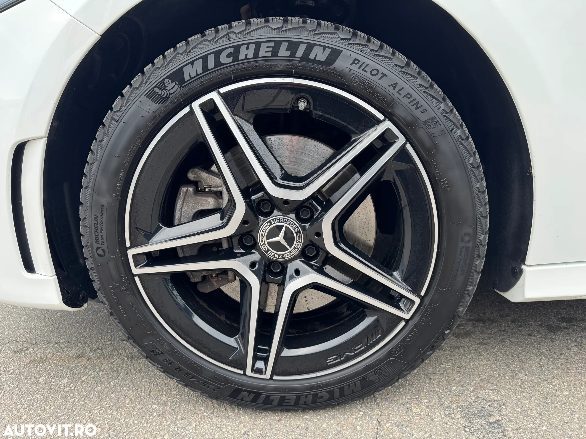 Mercedes-Benz A 250 e 8G-DCT Edition AMG Line - 25