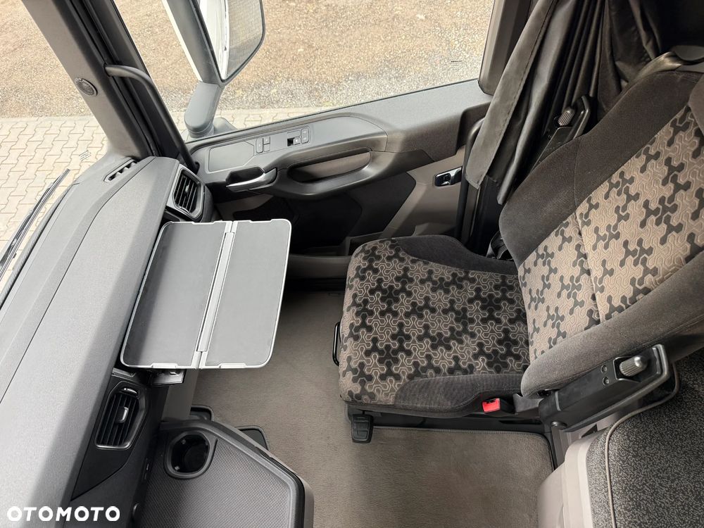 Scania S460/KLIMA P./RETARDER/NAVI/FULL LED/SPROWADZONA /1200 L - 33