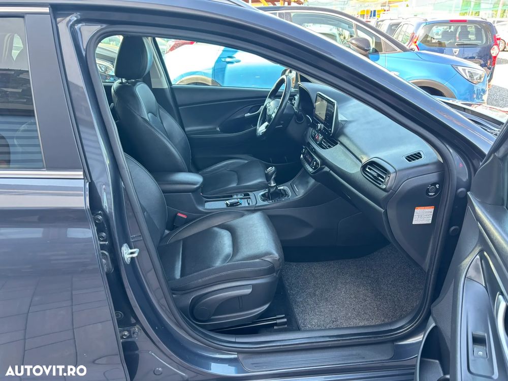 Hyundai i30 - 17