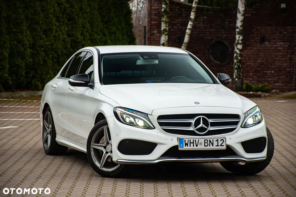 Mercedes-Benz Klasa C 200 7G-TRONIC AMG Line - 39