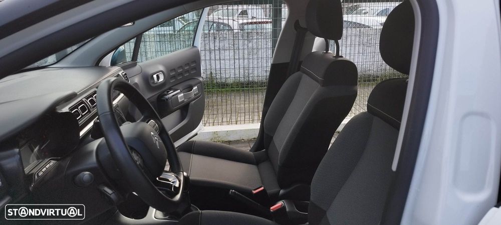 Citroën C3 1.2 PureTech Shine - 17