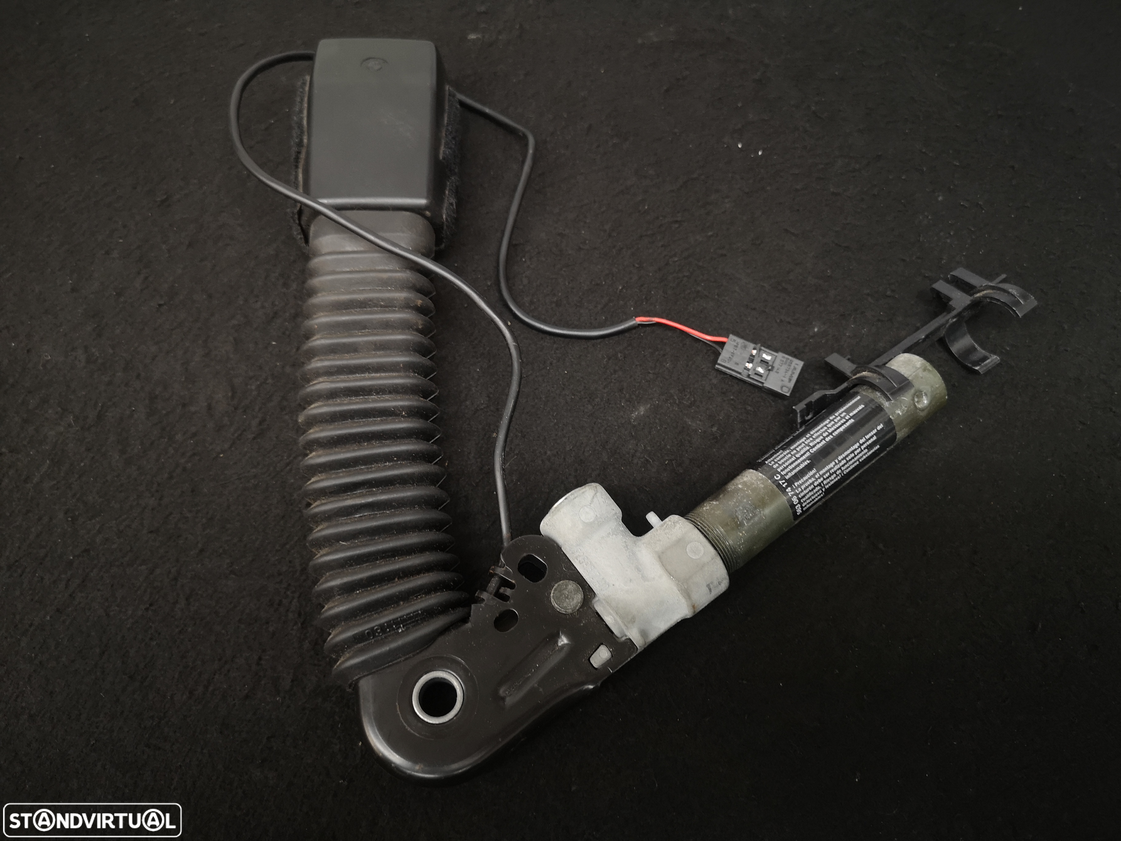 Cinto de Segurança frente esquerda  Pre-Tensor BMW5 bmw6 e60 e61 e63 e64 2003+ - 5