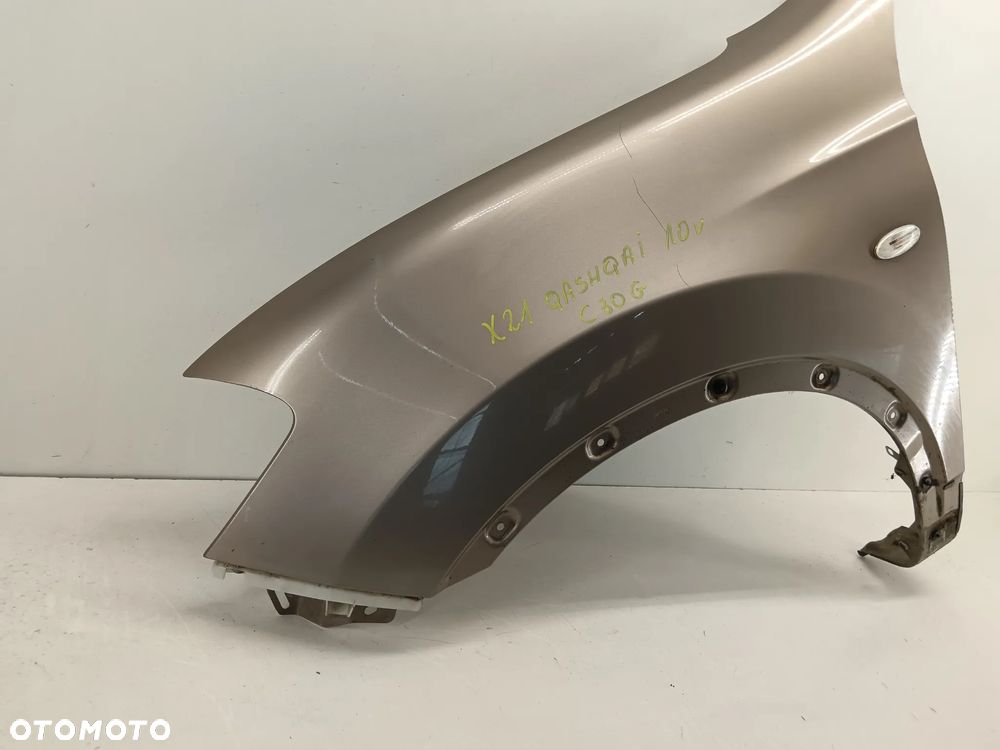 błotnik lewy przedni NISSAN QASHQAI J10 C30G - 2