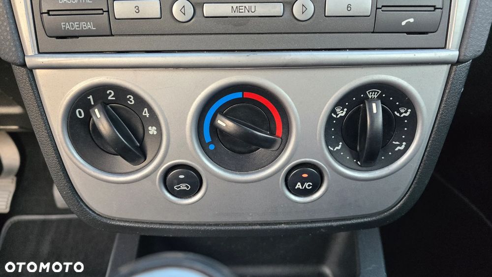 Ford Fiesta - 16
