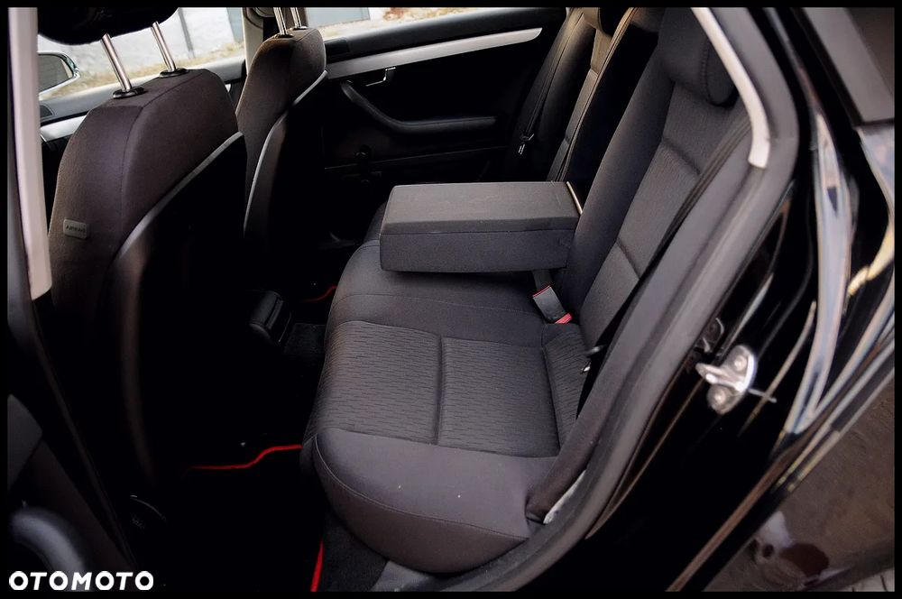 Audi A4 Avant - 30