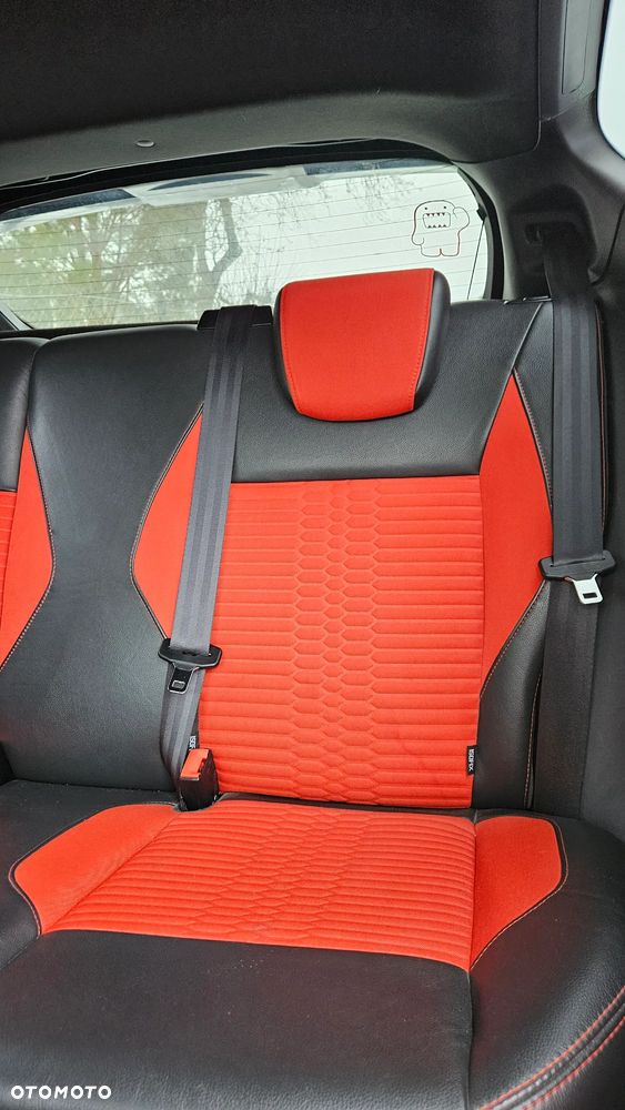 Ford Fiesta 1.6 EcoBoost ST - 12