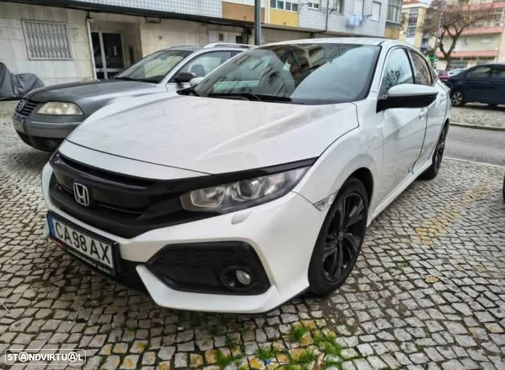 Honda Civic 1.0 i-VTEC Elegance - 2