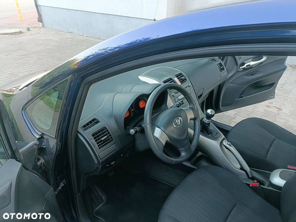 Toyota Auris 1.4 VVT-i - 12