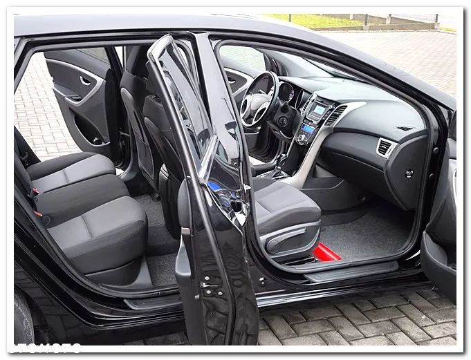 Hyundai i30 1.6 Automatik Style - 8