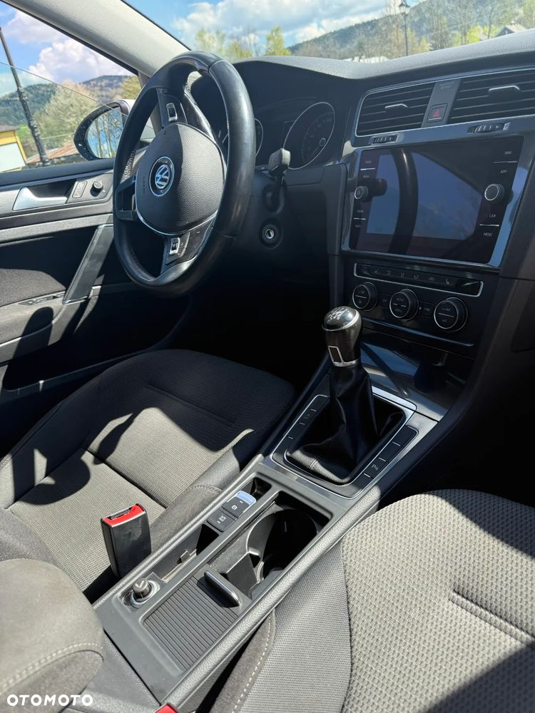 Volkswagen Golf - 13