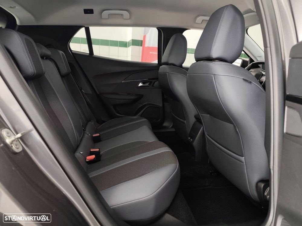Peugeot 2008 1.2 PureTech Allure - 14