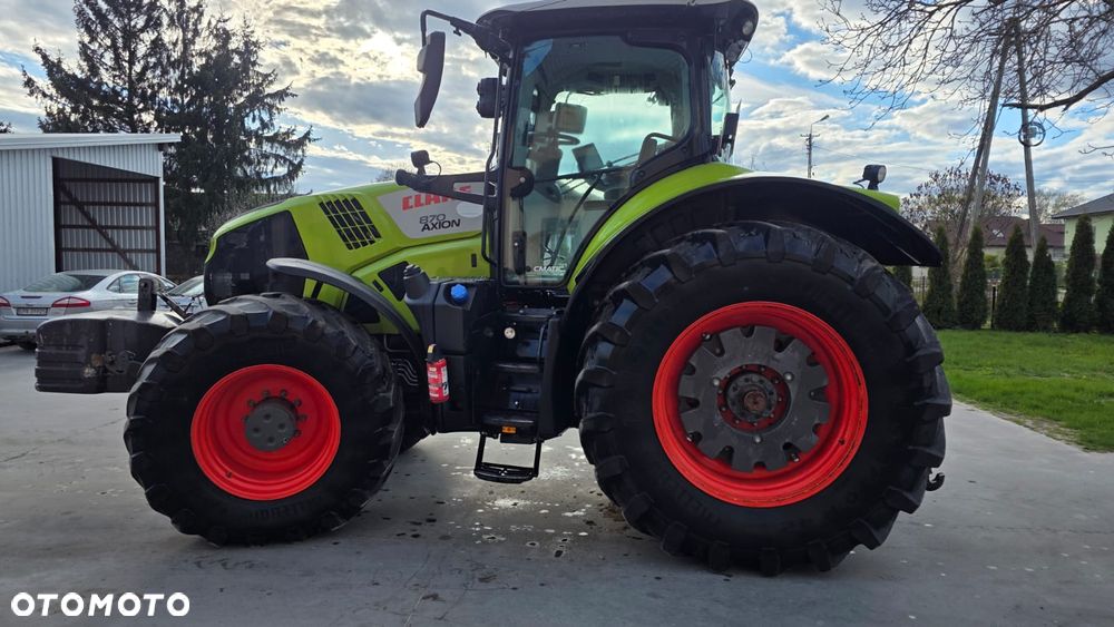 Claas Axion 870 - 12