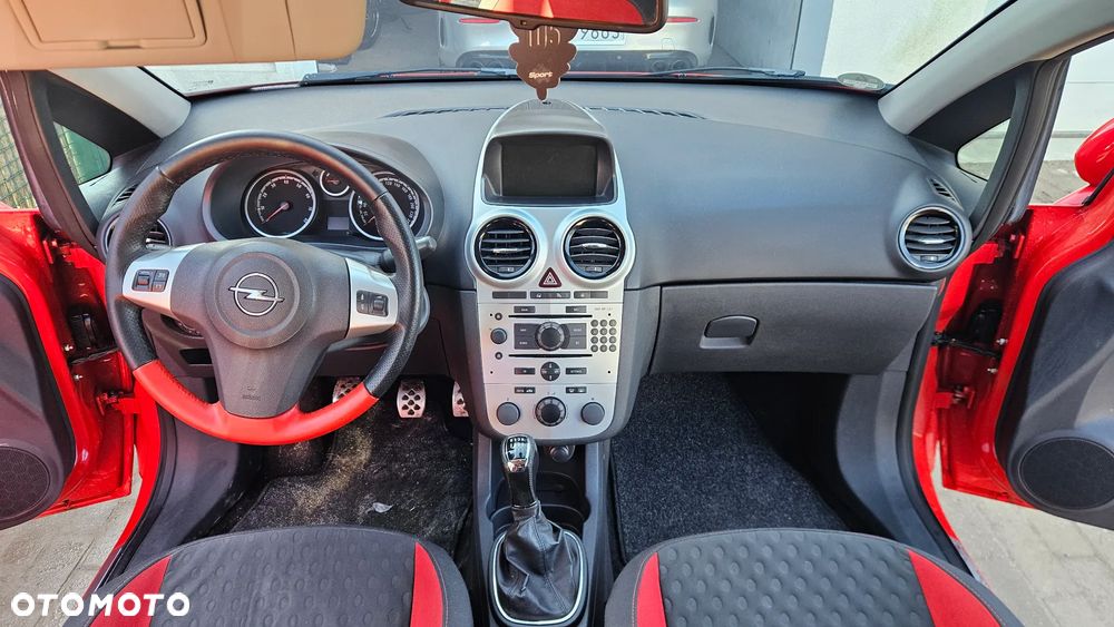 Opel Corsa 1.6 Turbo GSi - 19