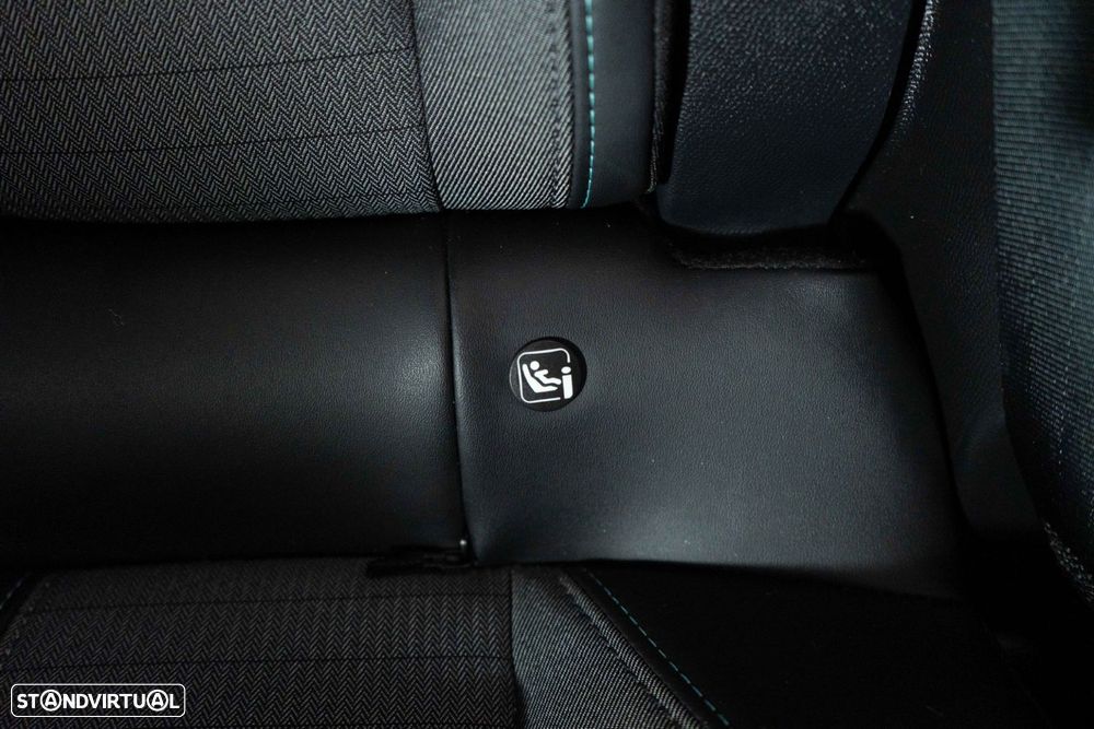 Peugeot 2008 1.2 PureTech Allure Pack - 11