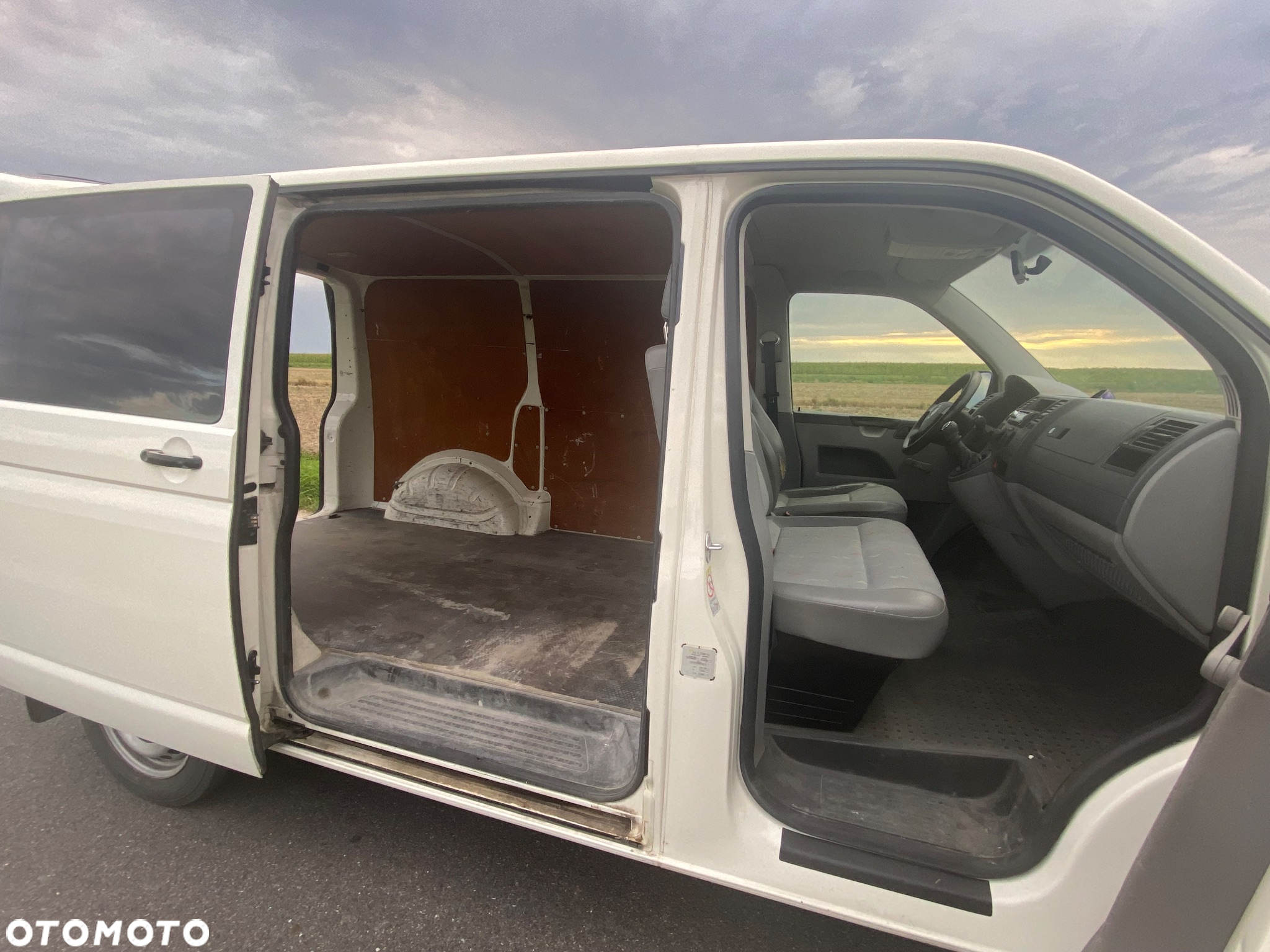Volkswagen Transporter T5 - 9
