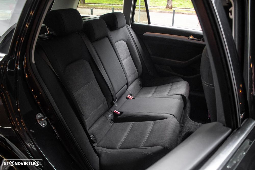 VW Passat Variant 1.6 TDI (BlueMotion ) Comfortline - 30