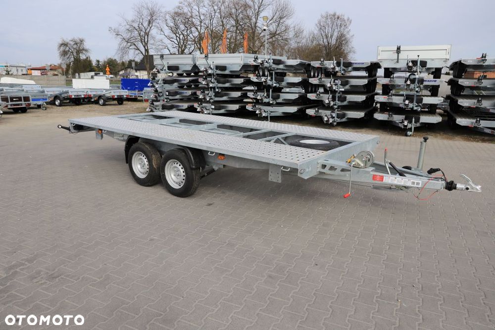 Niewiadów Mars 4.5 x 2.5 , 2 osie, koła 185R14C, DMC 3500 kg - 1