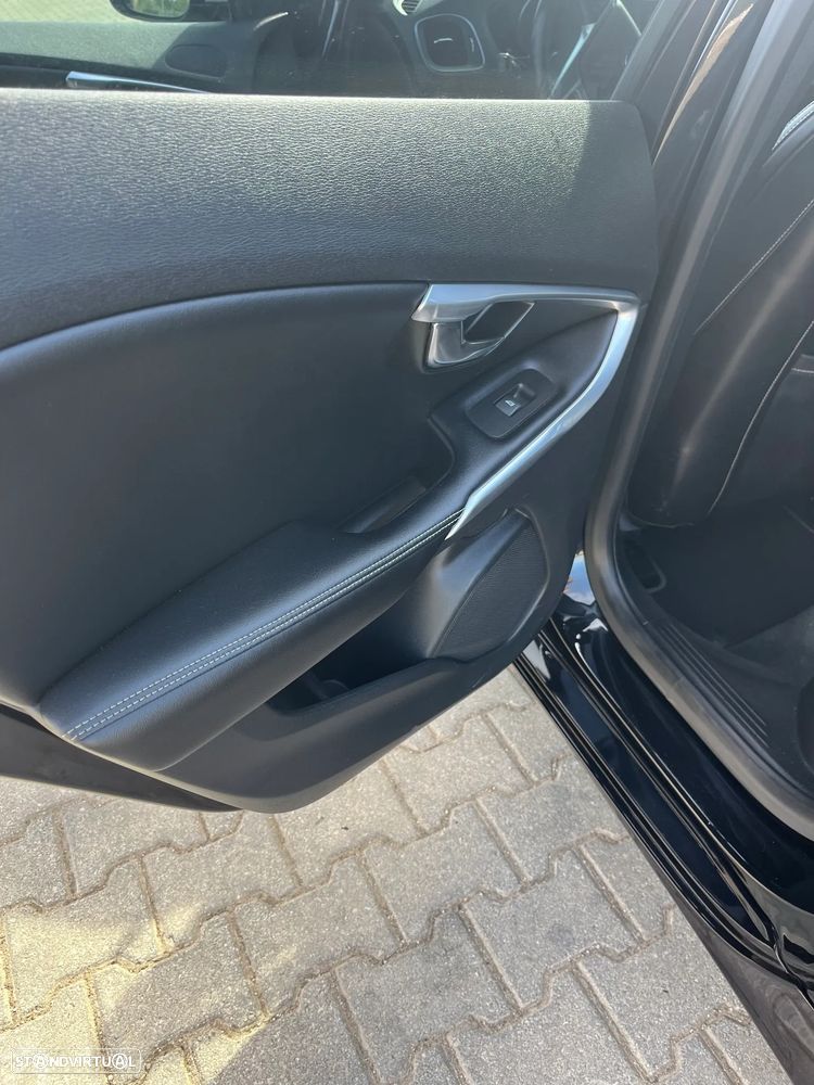 Volvo V40 - 19