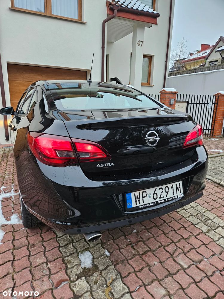Opel Astra 1.4 T EU6 - 10