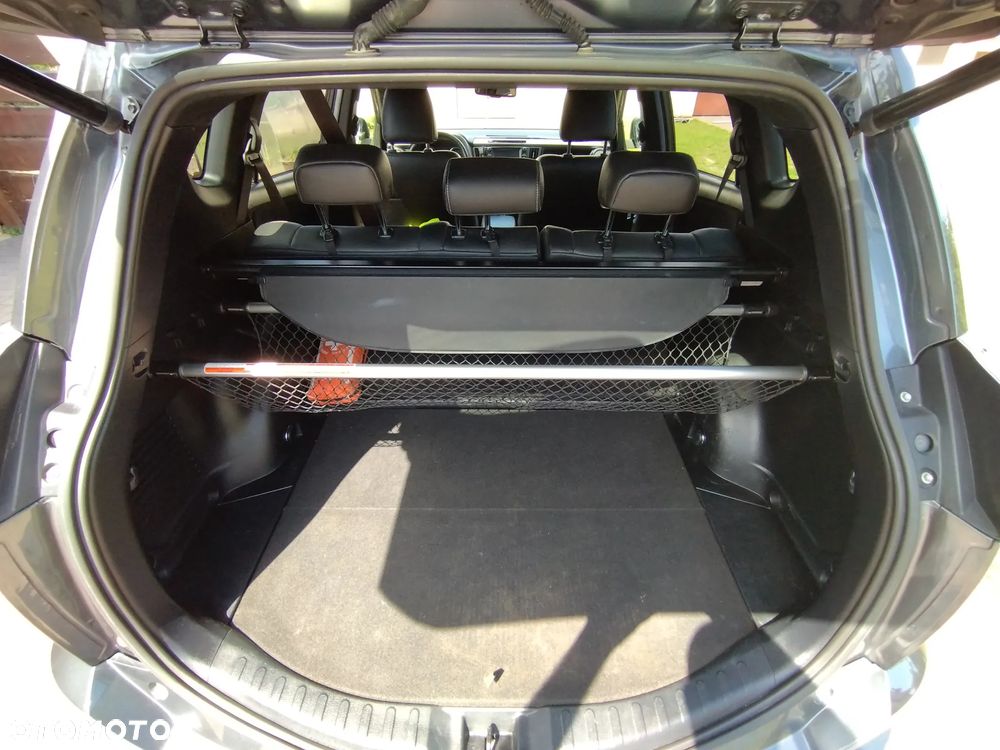 Toyota RAV4 Hybrid Prestige 4x2 - 15