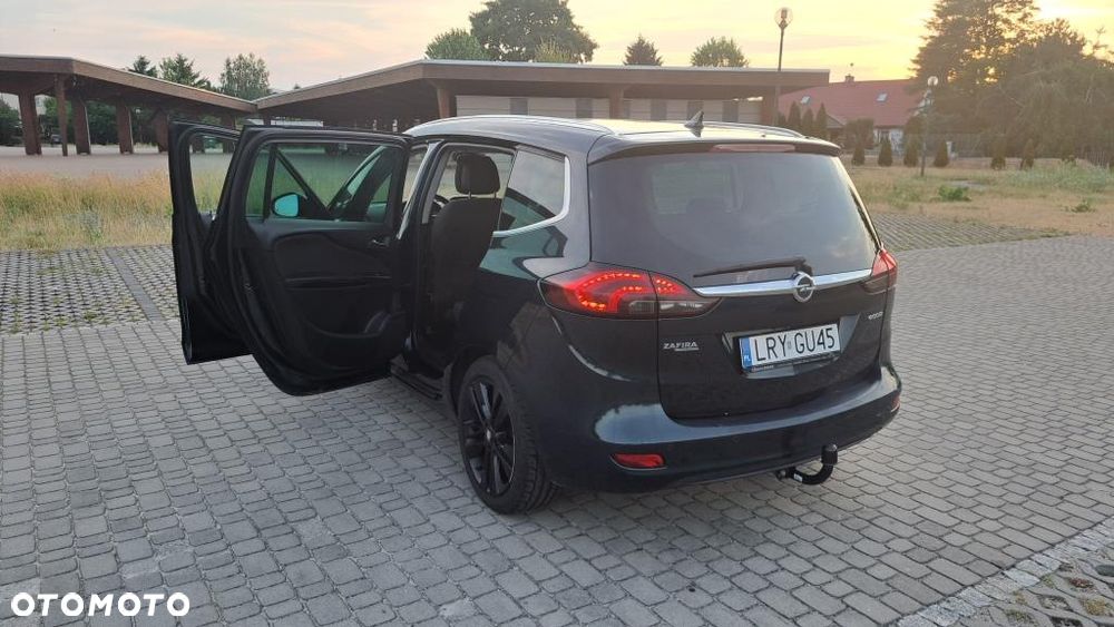 Opel Zafira - 9