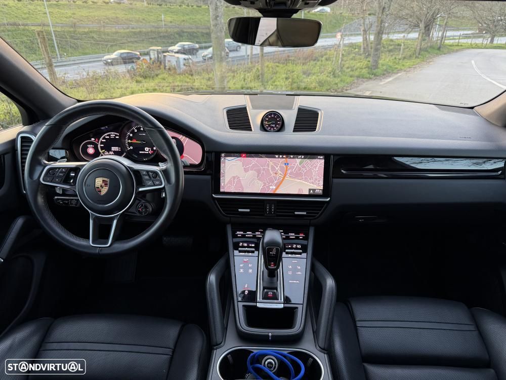 Porsche Cayenne Coupé E-Hybrid Platinum Edition - 30