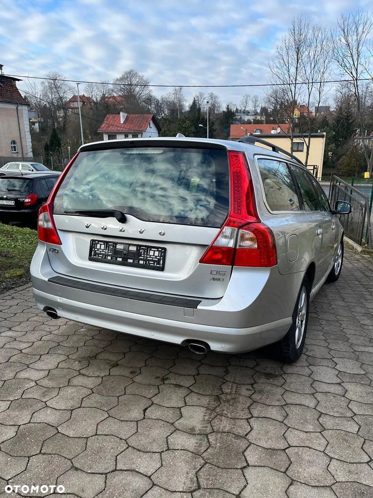 Volvo V70 D5 AWD Kinetic - 30