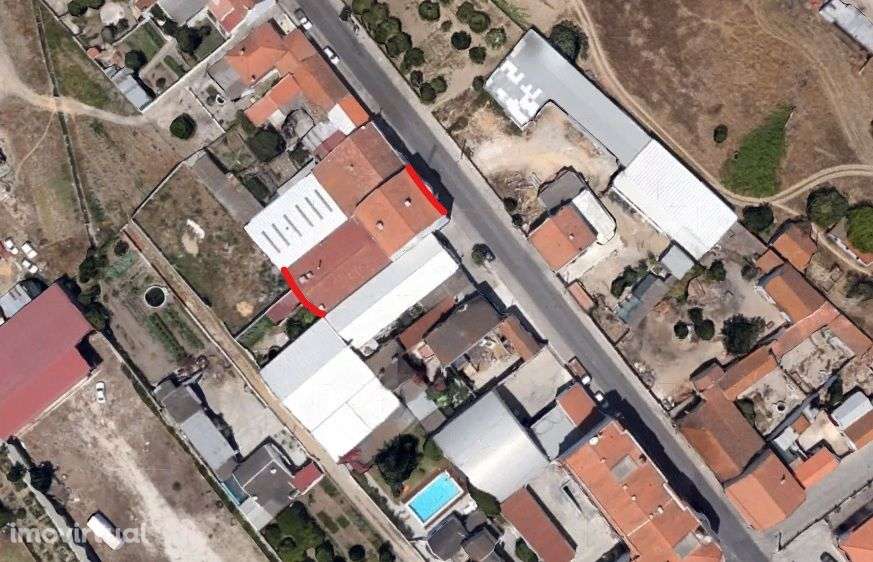 Prédio de 3 Pisos, 4 Apartamen por Concluir c/ Rendimento R/C Fazendas - Grande imagem: 2/2