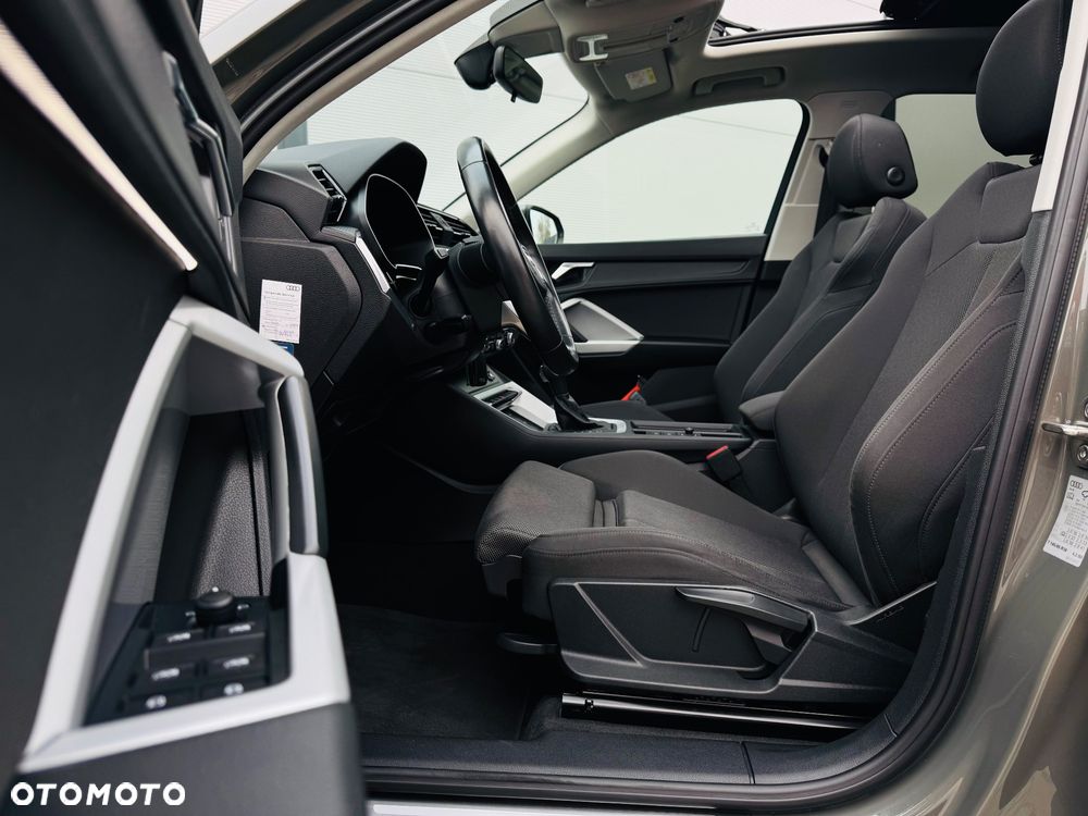 Audi Q3 35 TFSI S tronic - 30