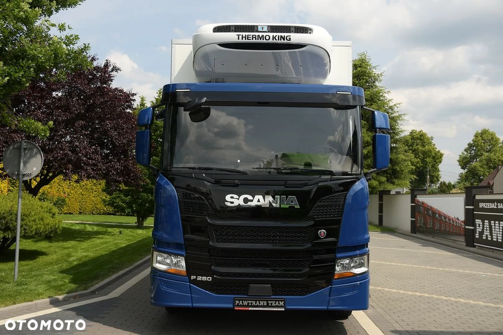 Scania P280///* 2022///* PRZEBIEG 165 TYŚ KM///* CHŁODNIA///* 18000KG///* THERMO KING///* WINDA///* BAR///* DŁ 7.30///* 18 EURO PALET///* KAMERA///* LEDY///* WAGA///* STAN JAK NOWA - 10