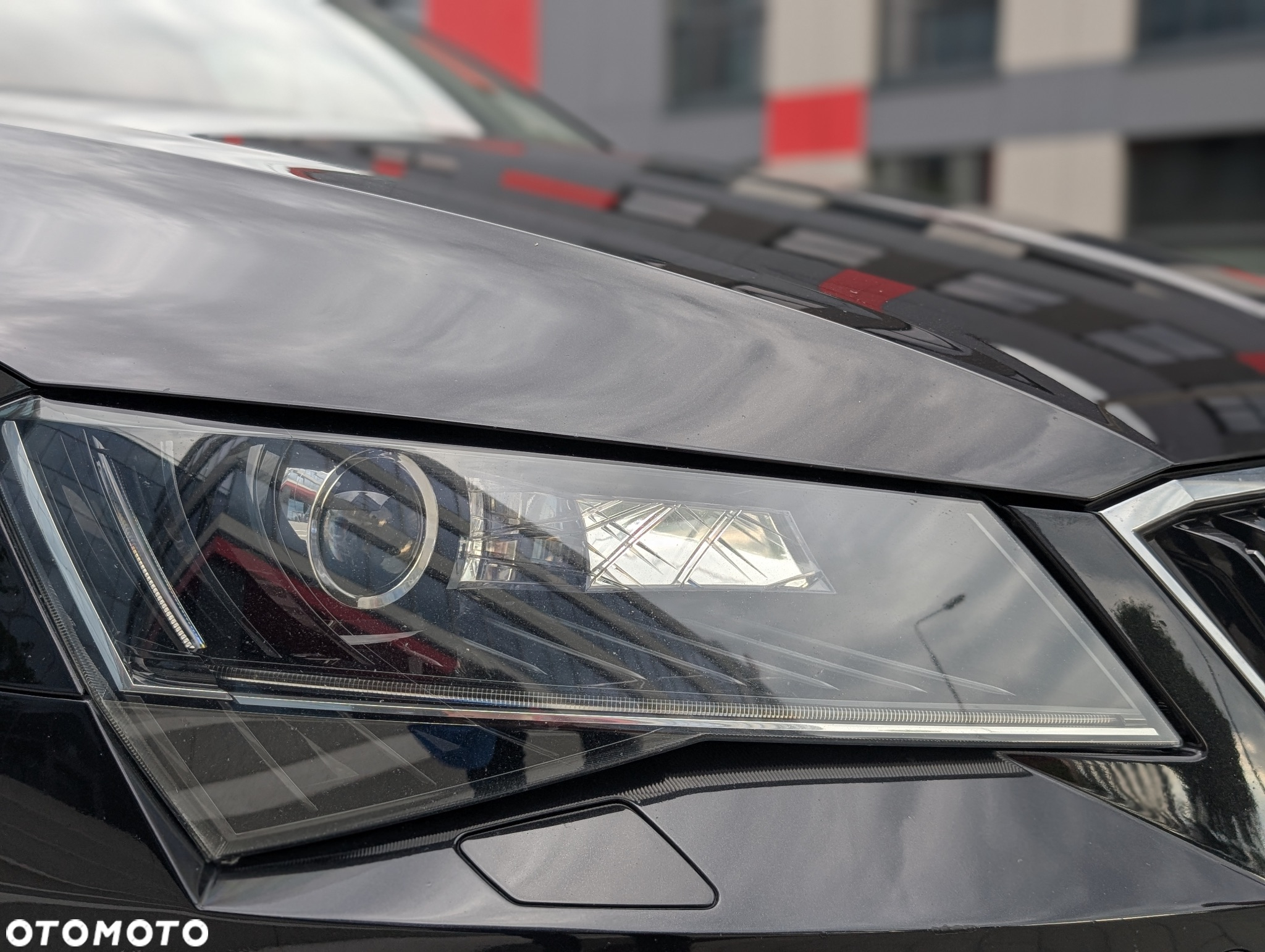 Skoda Superb 2.0 TDI Ambition DSG - 21