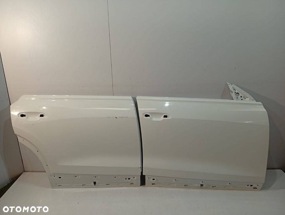 AUDI Q8 4M8 Drzwi tylne / tył białe Prawe - 18303 - 8