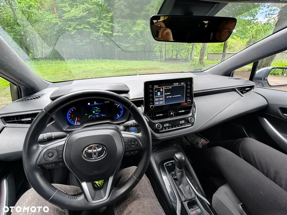 Toyota Corolla - 17
