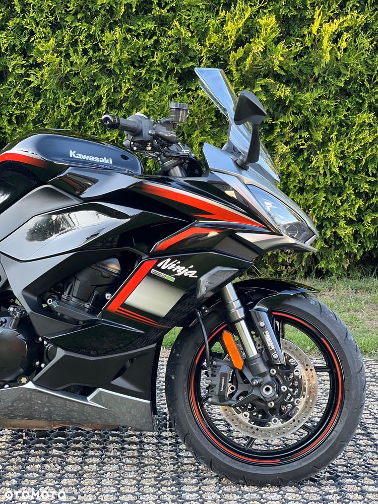 Kawasaki Ninja 1000 SX - 12