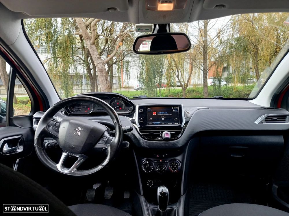 Peugeot 208 1.2 PureTech Style - 13