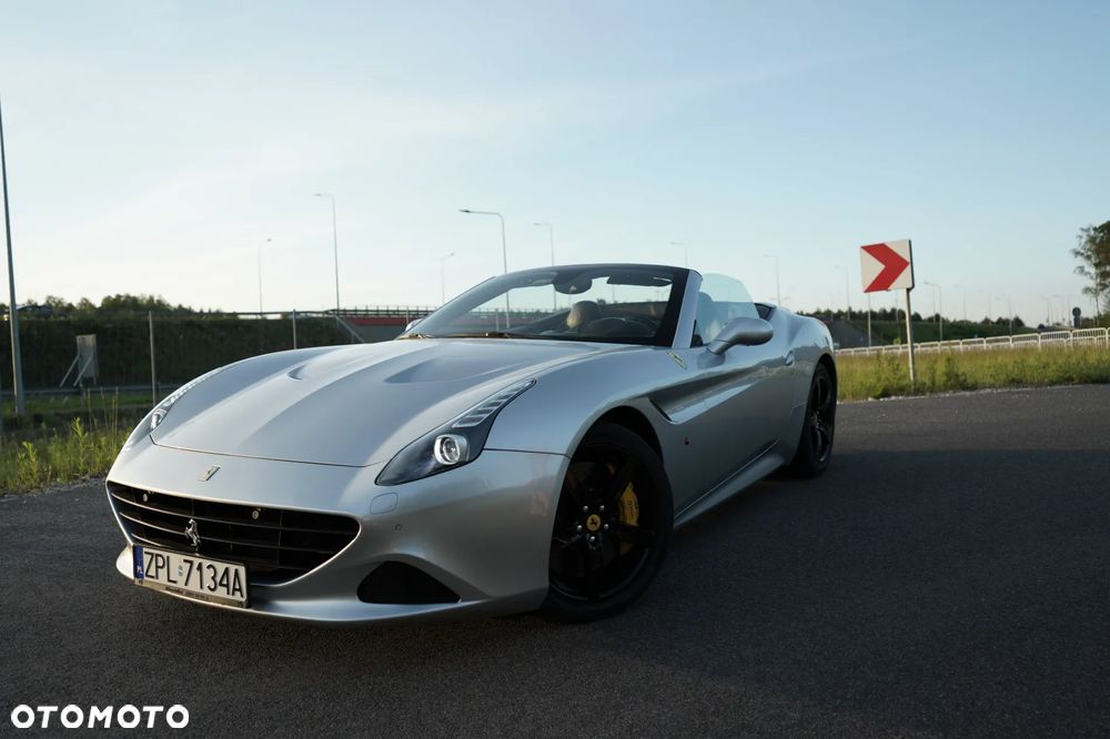 Ferrari California T - 19