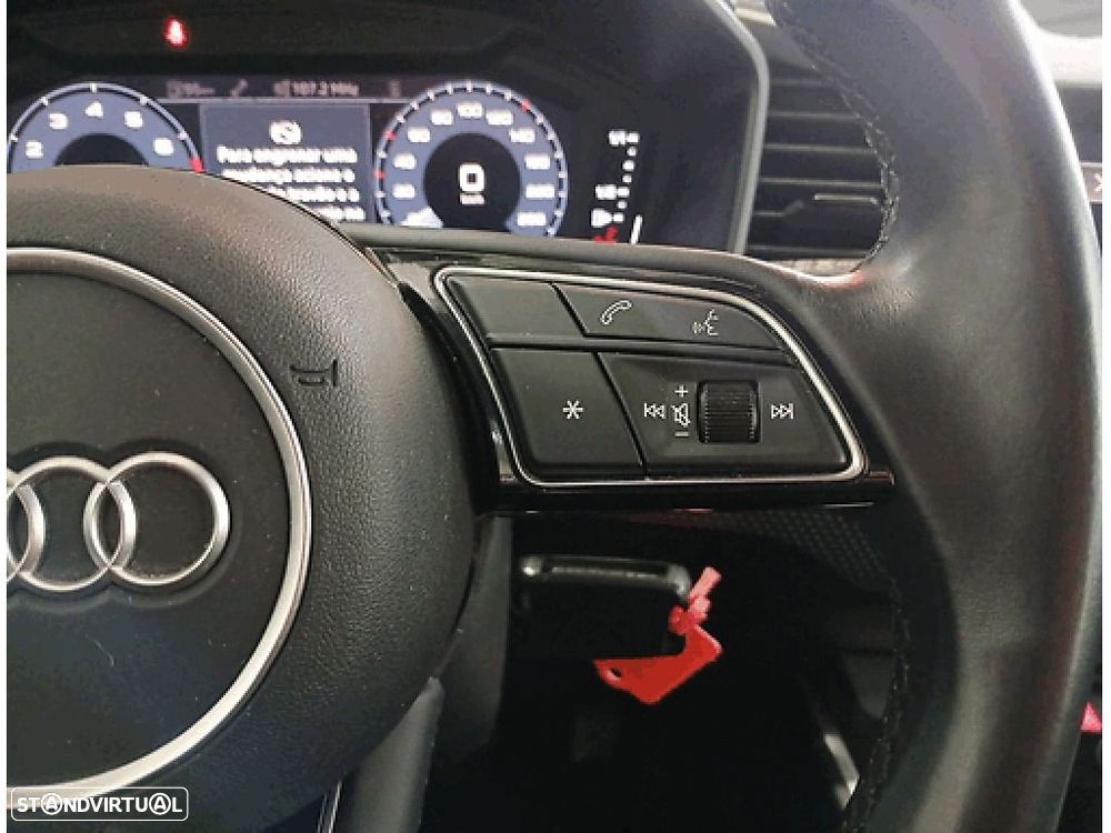 Audi A1 Citycarver 30 TFSI S tronic — fotografia 17
