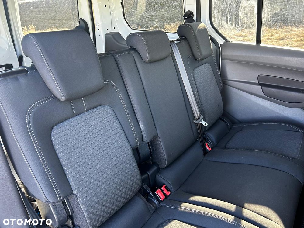 Ford Transit Connect - 32