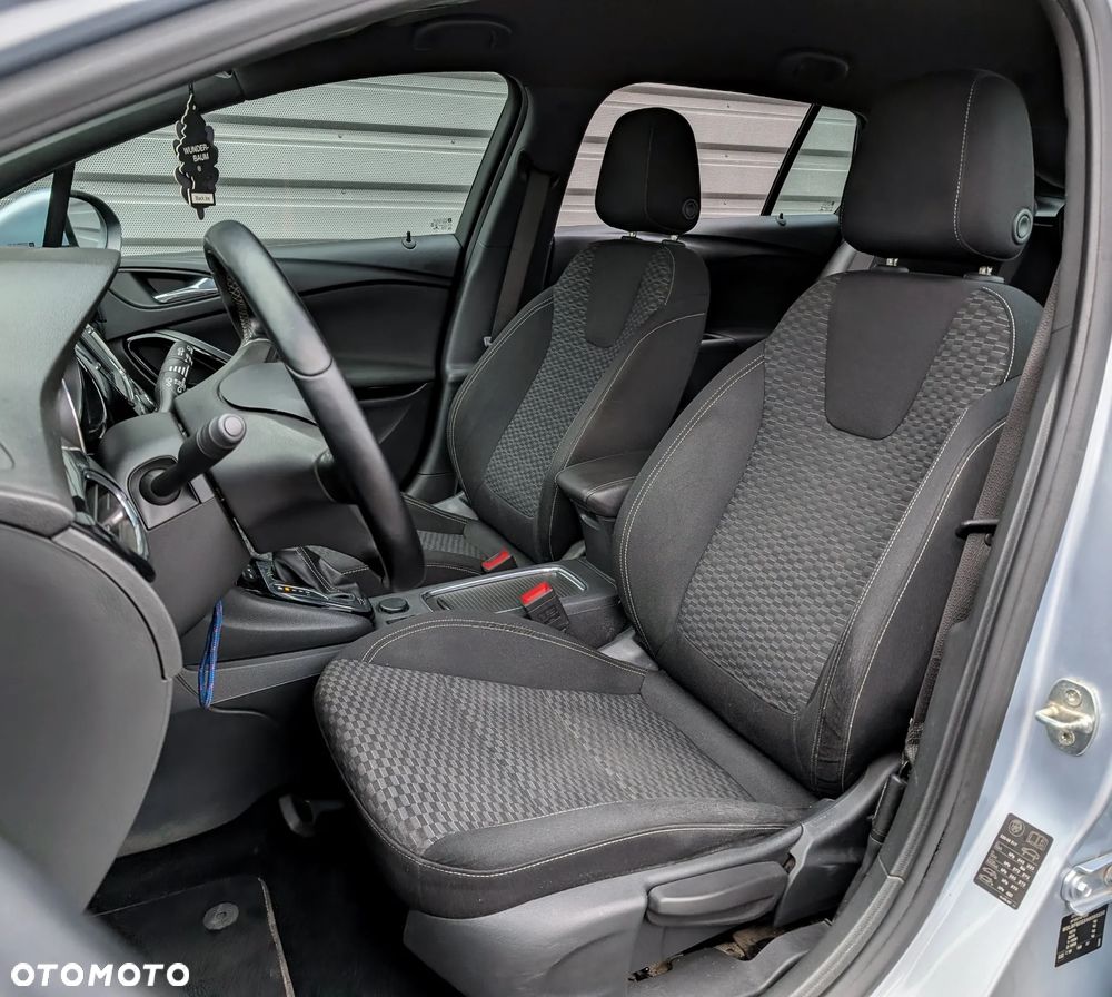 Opel Astra 1.6 CDTI Dynamic - 6