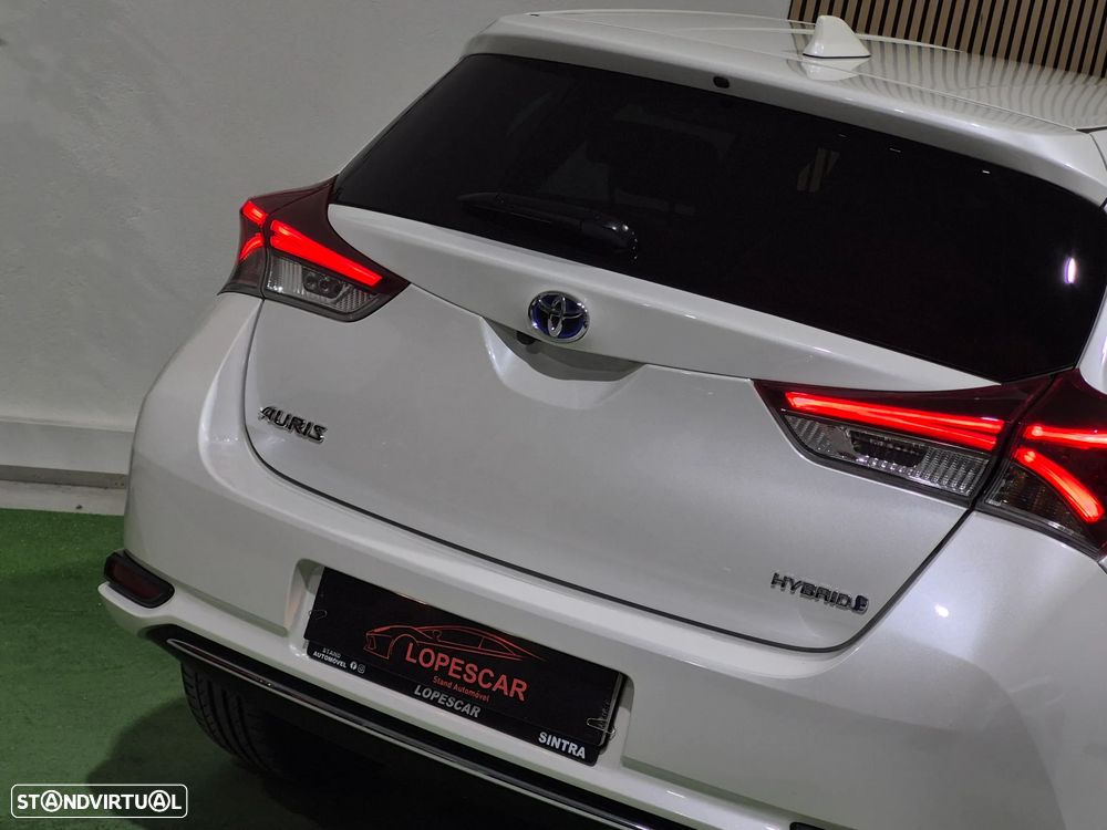 Toyota Auris 1.8 HSD Comfort +P.Techno+P.Sport - 8