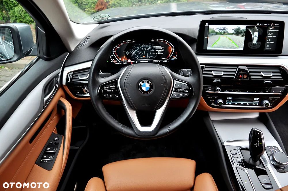BMW Seria 5 520i Touring - 29