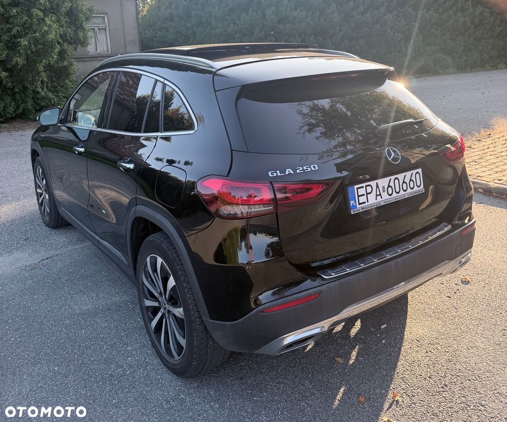 2021 Mercedes-Benz GLA 250 8G-DCT Edition 2021, photograph 7