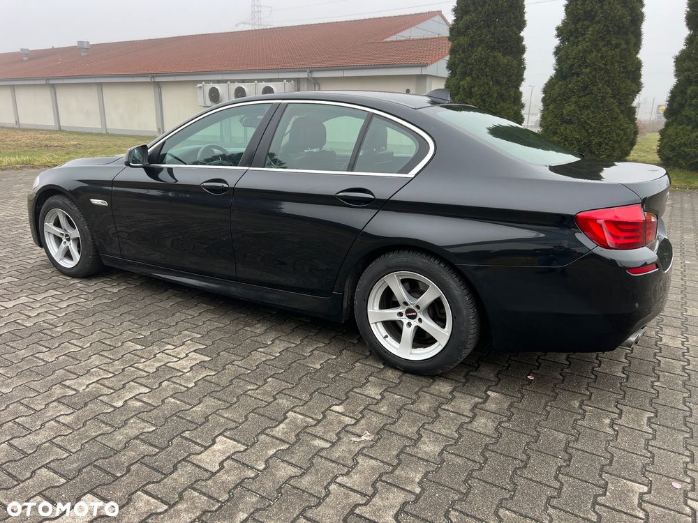 BMW Seria 5 520d - 10