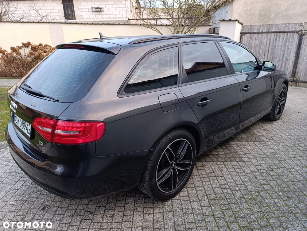 Audi A4 Avant 2.0 TDI S tronic - 8