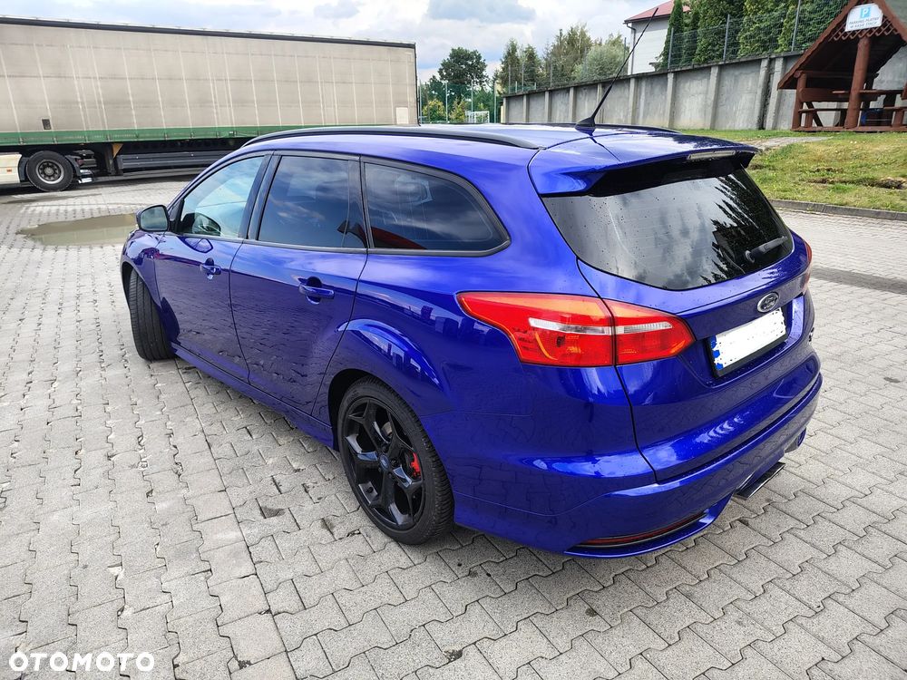 Ford Focus 2.0 EcoBoost ST mit Leder-Sport-Paket - 6