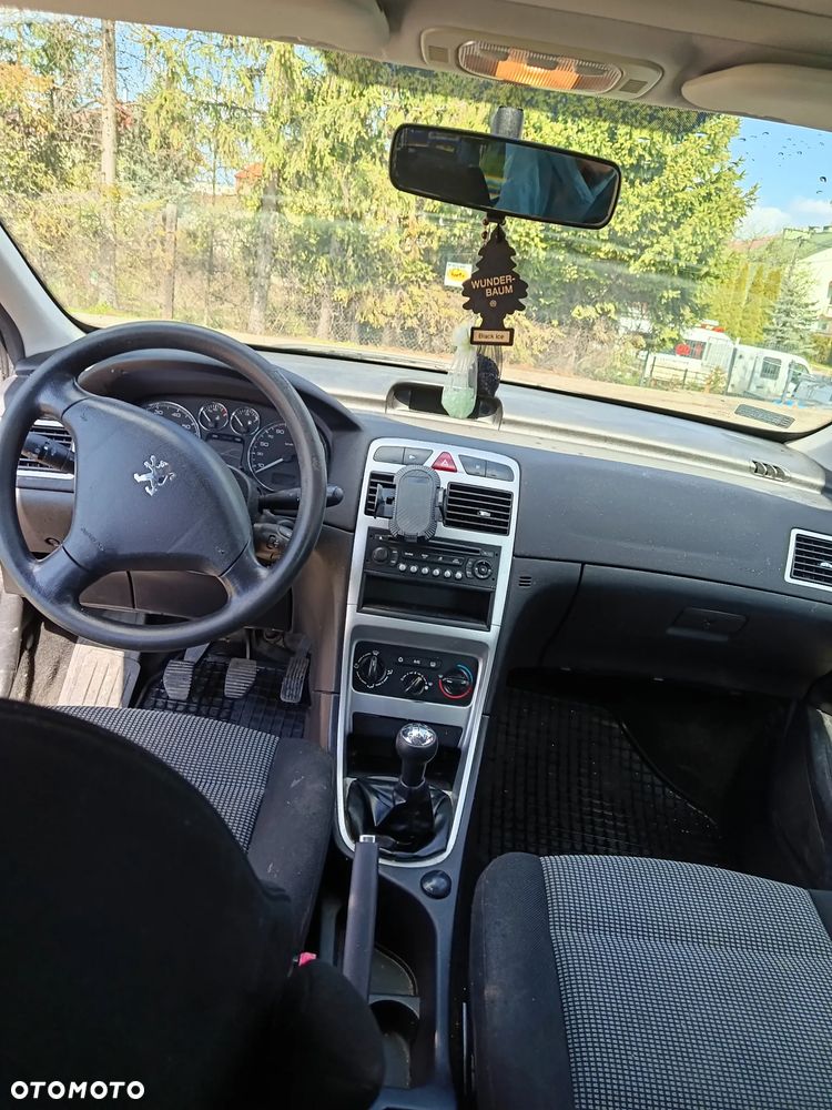 Peugeot 307 1.6 - 9
