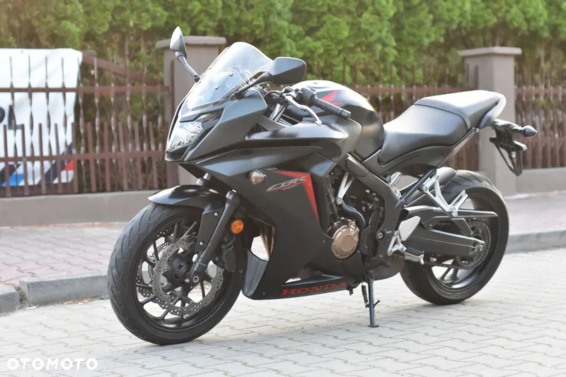 Honda CBR - 23