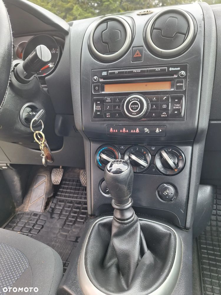 Nissan Qashqai 2.0 Visia - 14