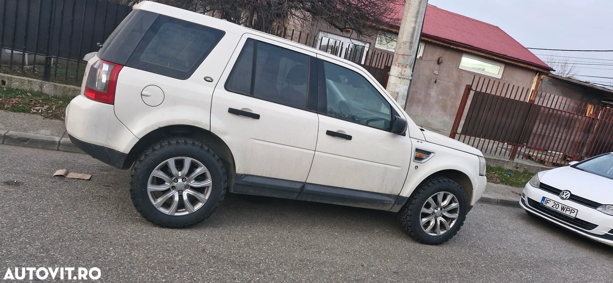 Land Rover Freelander - 2